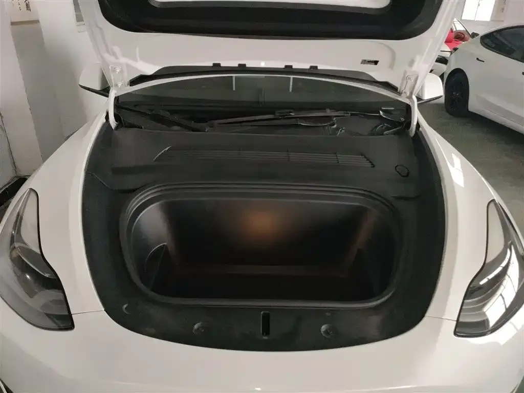 Tesla Model Y 2022 из CN, фото 8