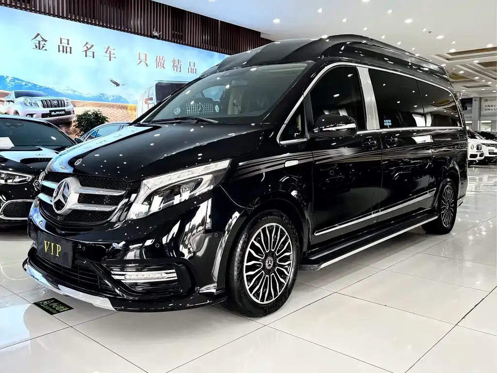 Mercedes-Benz V-Class — фото 8