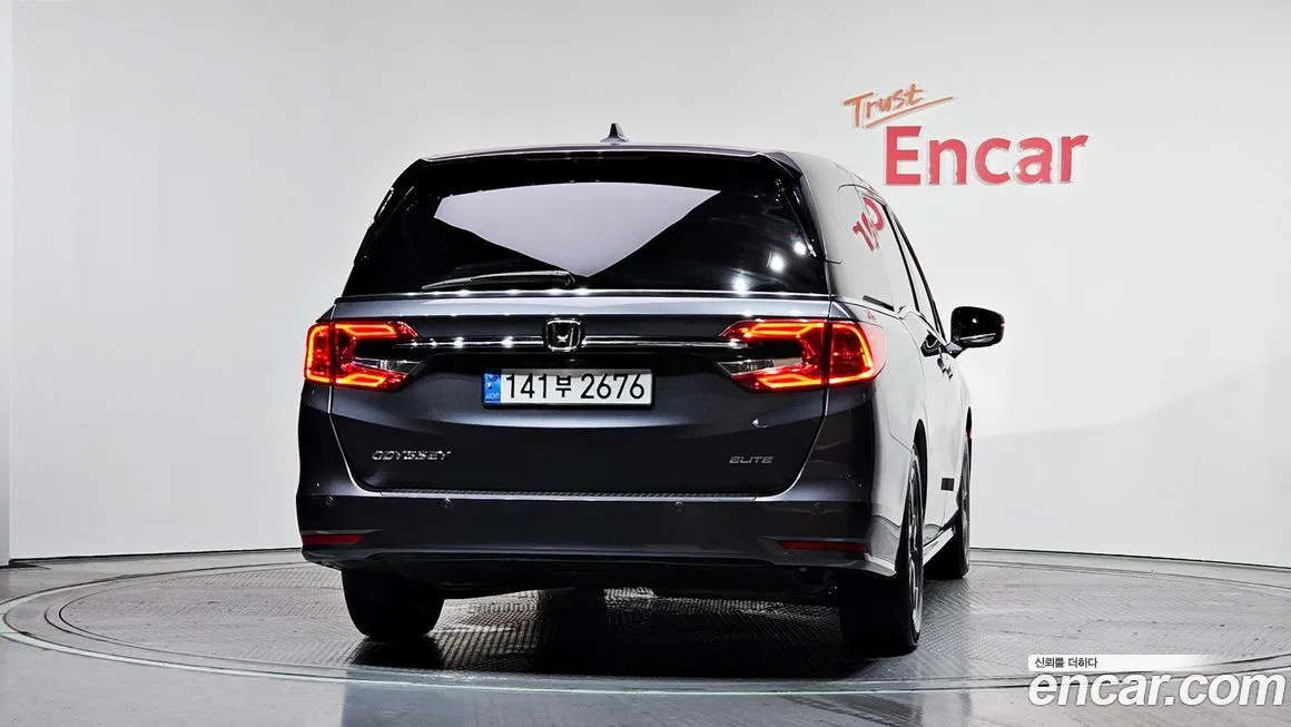 Honda Odyssey 2023 из KR, фото 2