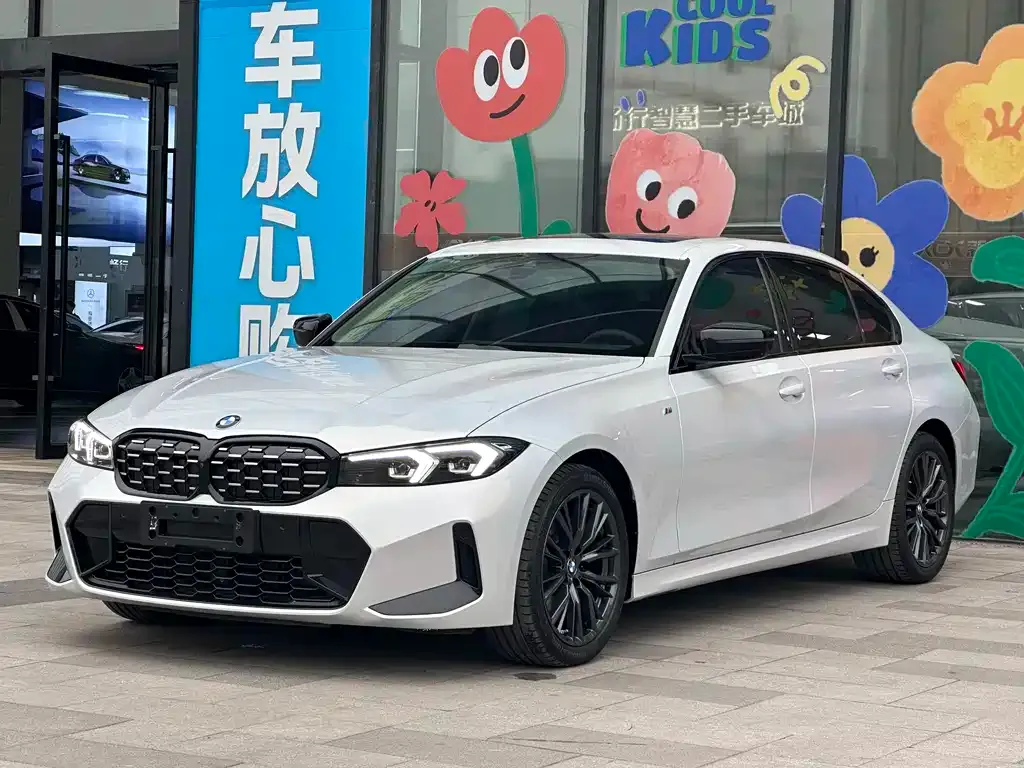 BMW 3 Series 2024 из CN, фото 1