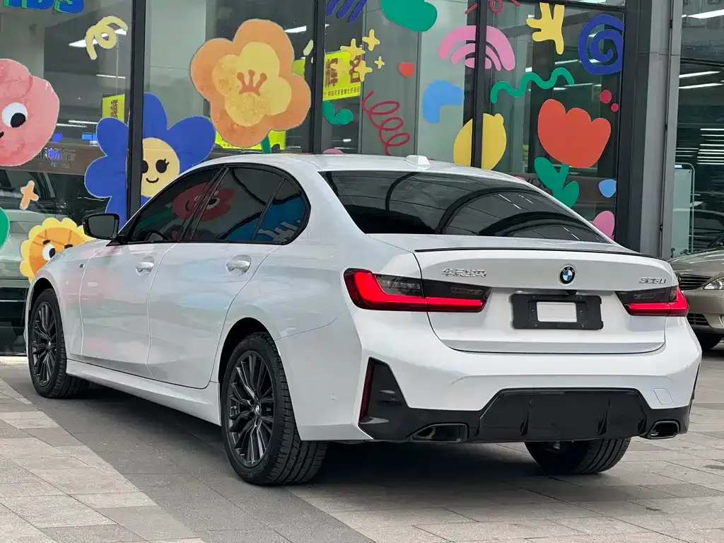 BMW 3 Series 2024 из CN, фото 2