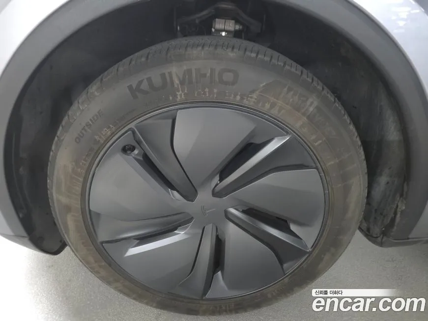 Tesla Model Y 2025 из KR, фото 5