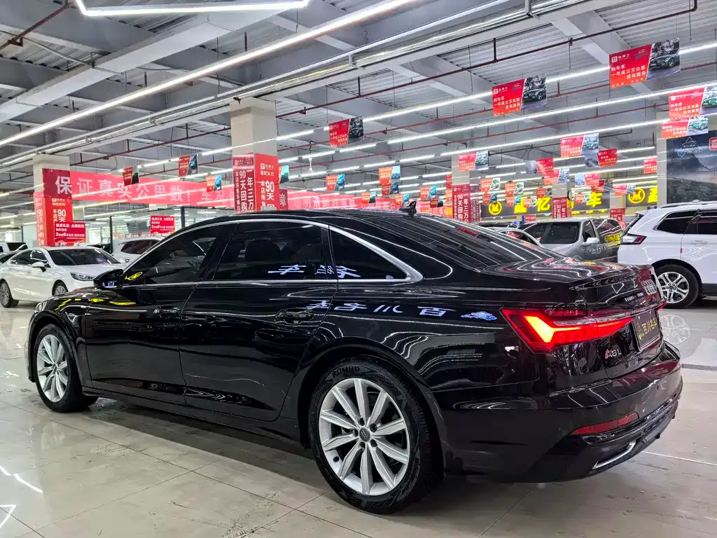 Audi A6L 2022 из CN, фото 10