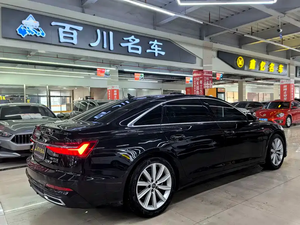 Audi A6L 2022 из CN, фото 7