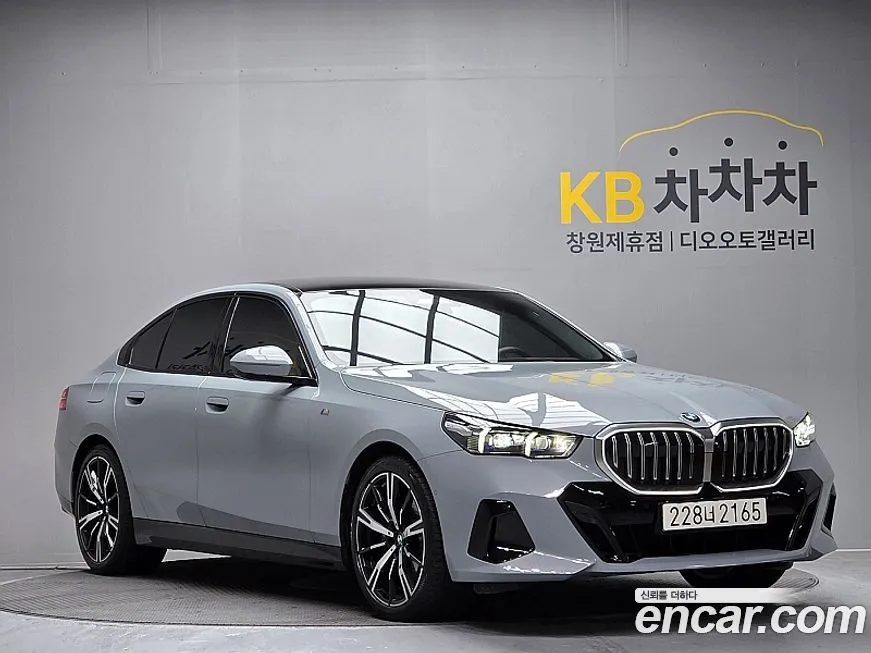 BMW 5-Series 2025 из KR, фото 5
