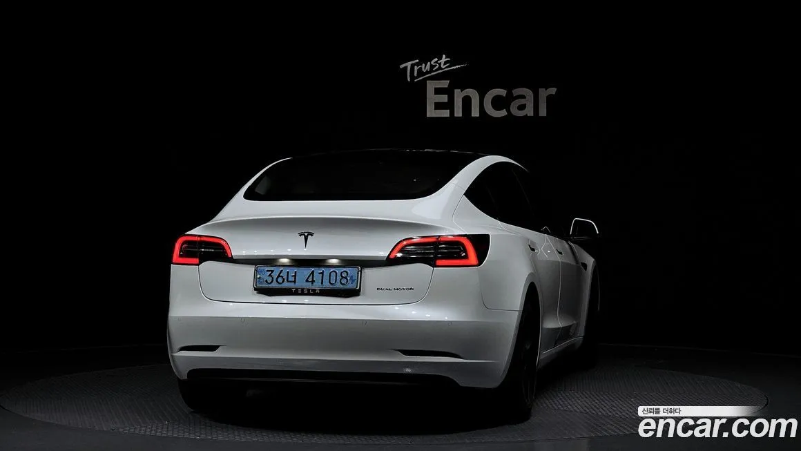Tesla Model 3 2021 из KR, фото 3