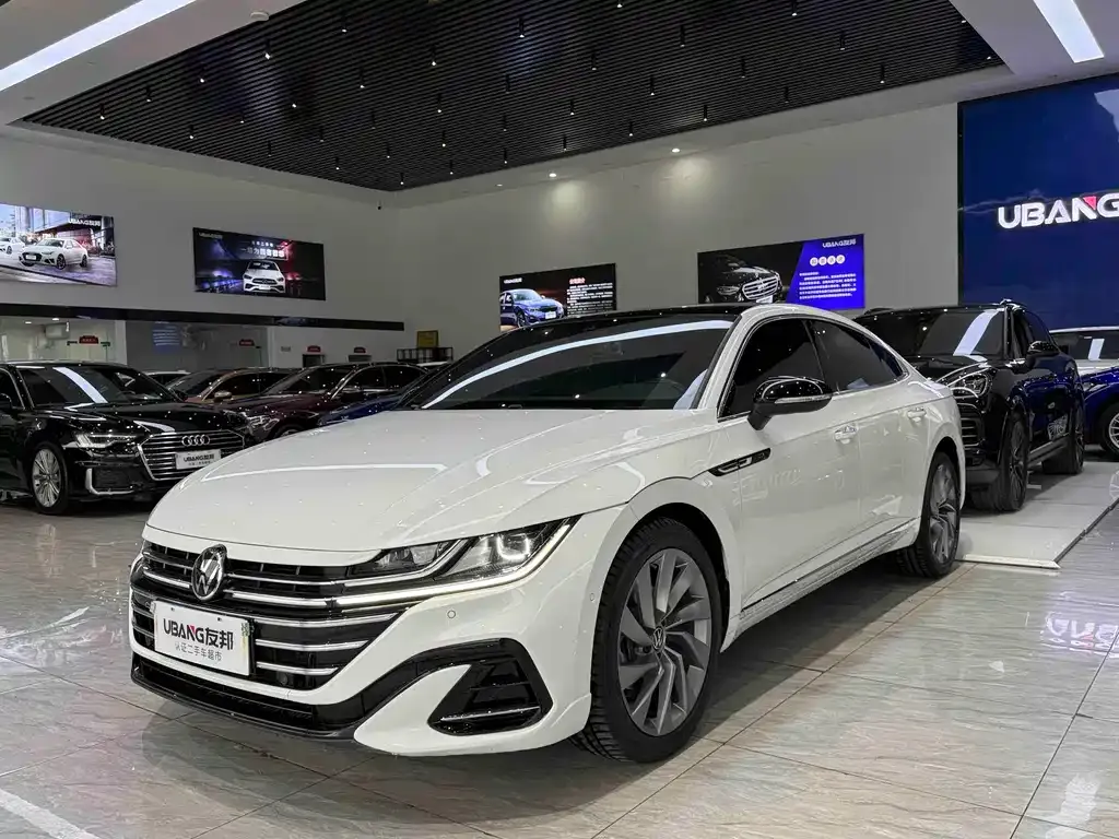 Volkswagen CC 2023 из CN, фото 1