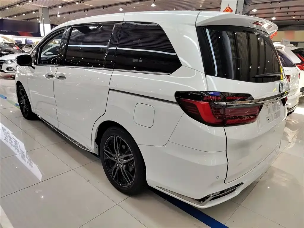 Honda Odyssey 2022 из CN, фото 3