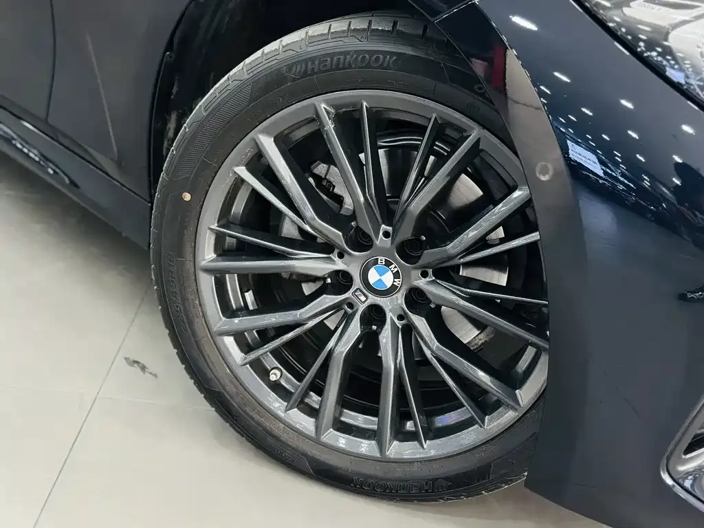 BMW 3 Series 2024 из CN, фото 7