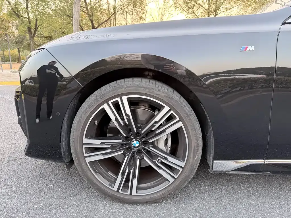 BMW 7 Series 2025 из CN, фото 2