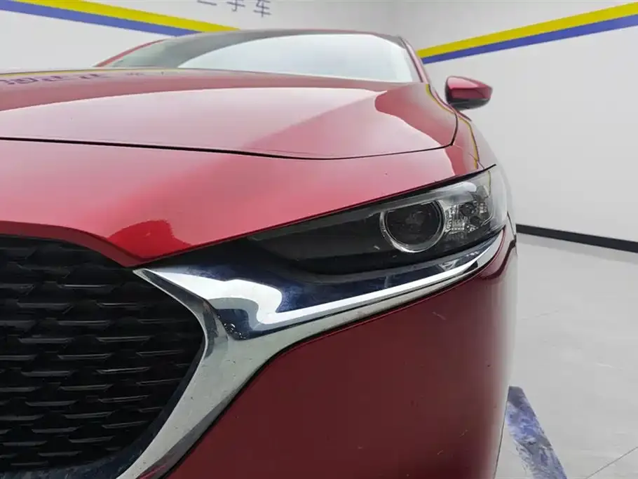 Mazda 3 Axela 2023 из CN, фото 5