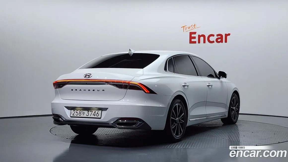 Hyundai Grandeur 2022 из KR, фото 3