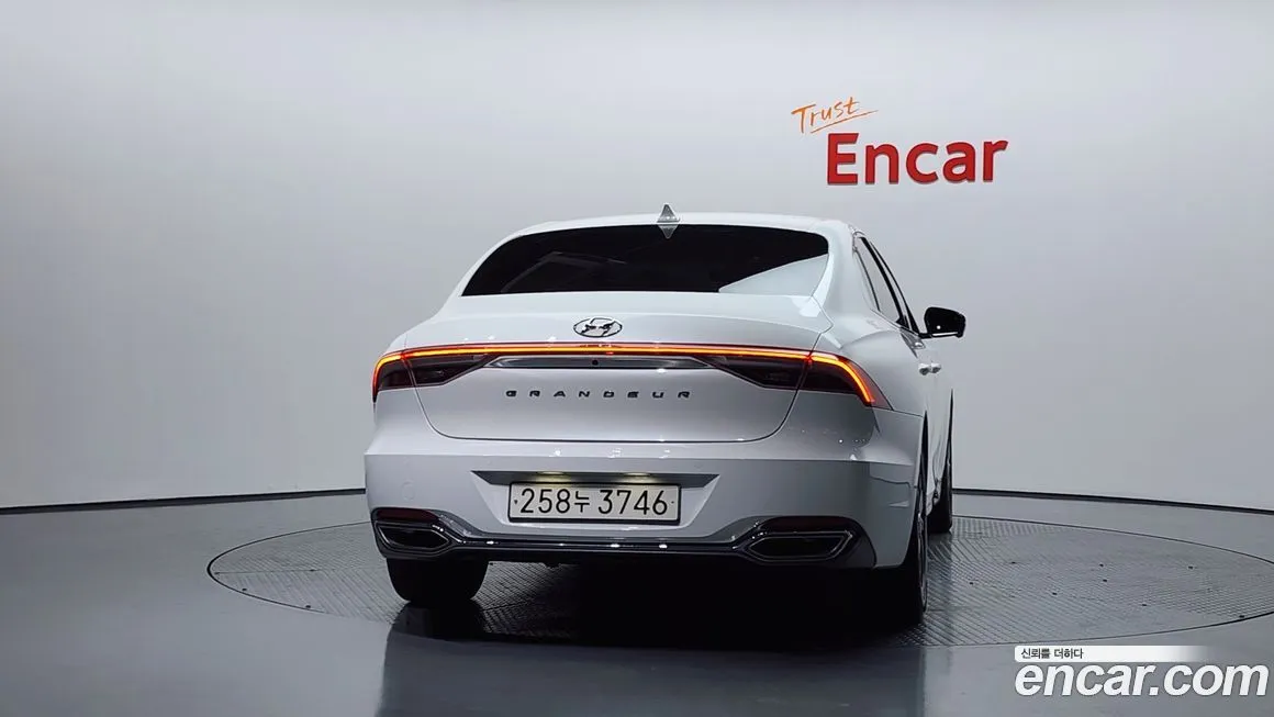 Hyundai Grandeur 2022 из KR, фото 4