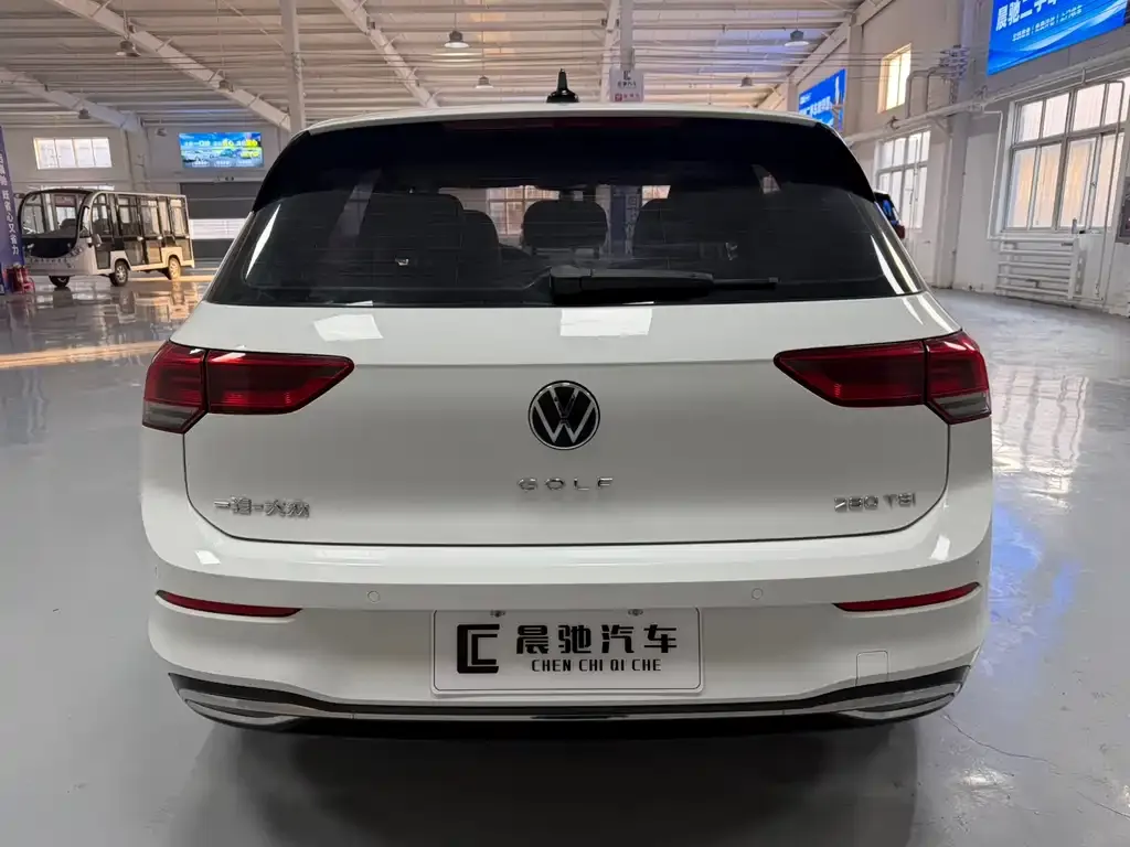Volkswagen Golf 2021 из CN, фото 2