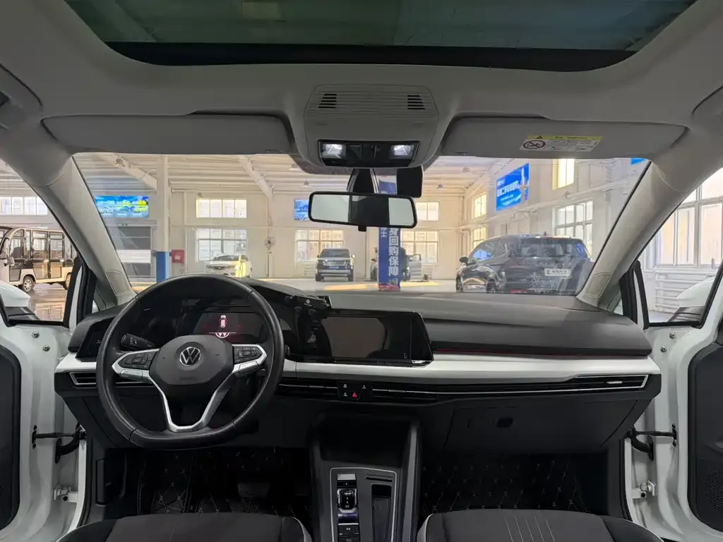Volkswagen Golf 2021 из CN, фото 8