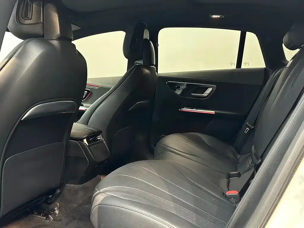 Mercedes-Benz EQE 2023 из CN, фото 8