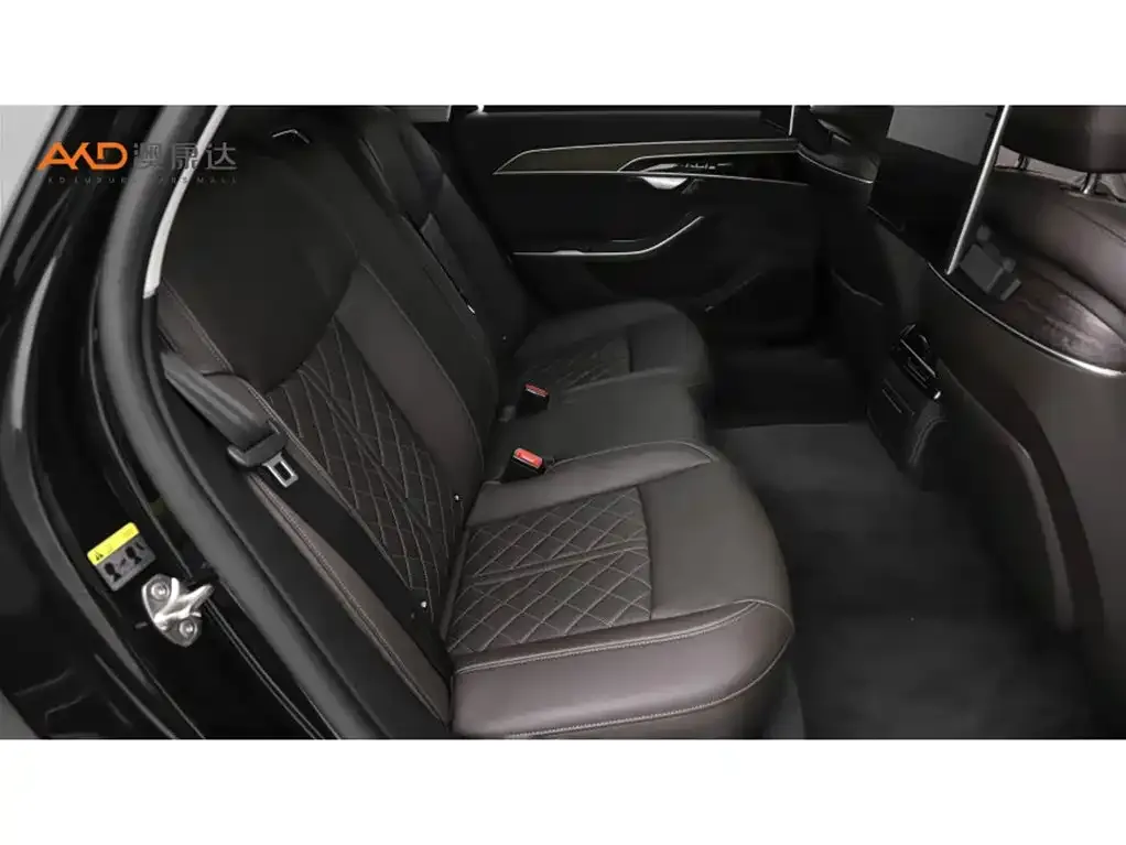Audi A8 2023 из CN, фото 5