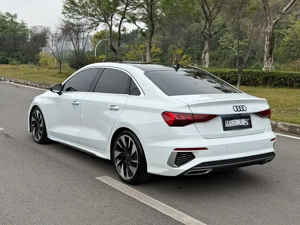 Audi A3 2024 из CN, фото 6