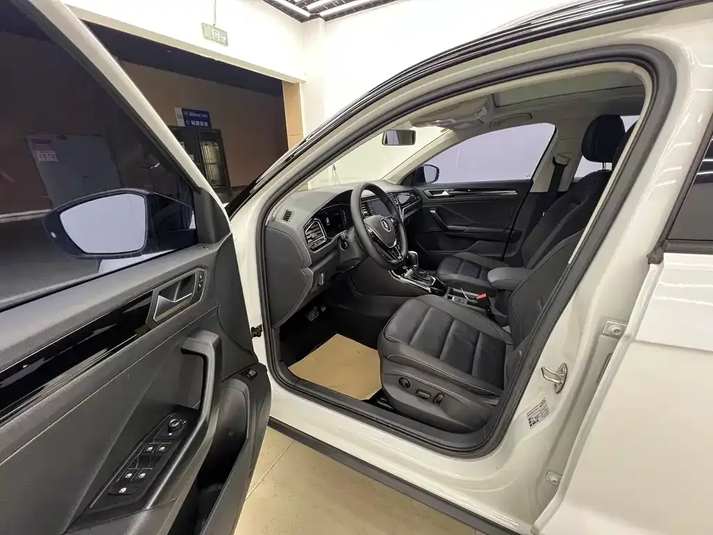 Volkswagen T-Roc 2022 из CN, фото 10
