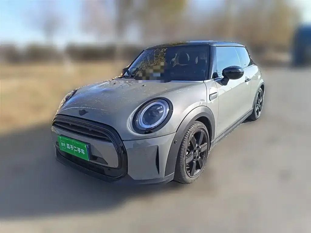 MINI Cooper (3-door) 2023 из CN, фото 2