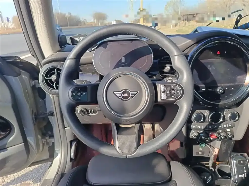 MINI Cooper (3-door) 2023 из CN, фото 8