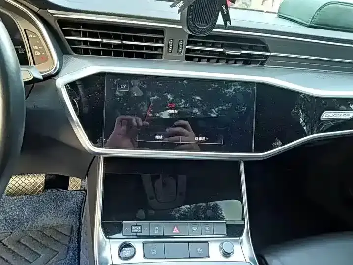 Audi A7 2021 из CN, фото 4