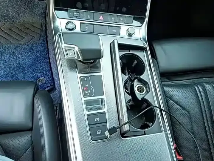 Audi A7 2021 из CN, фото 5