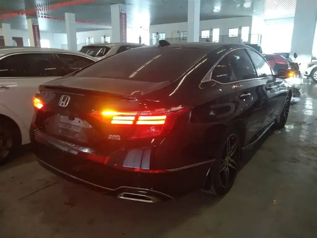Honda Inspire 2023 из CN, фото 7