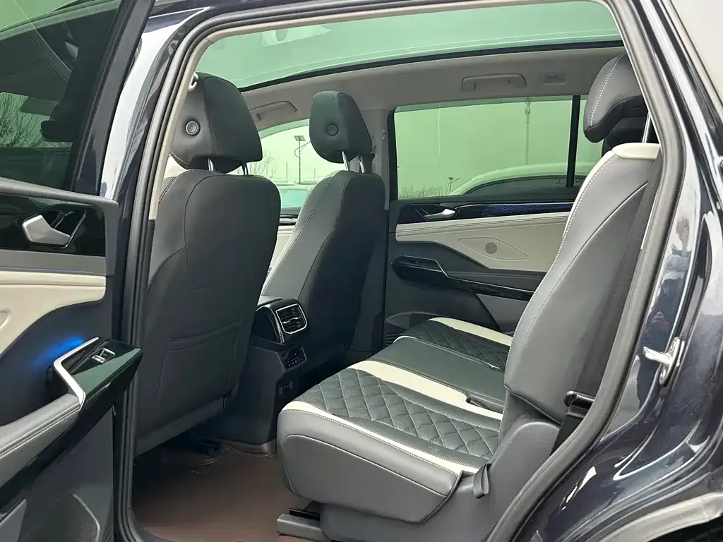 Volkswagen ID.6 Crozz 2023 из CN, фото 7
