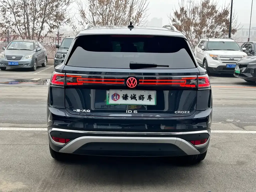 Volkswagen ID.6 Crozz 2023 из CN, фото 10