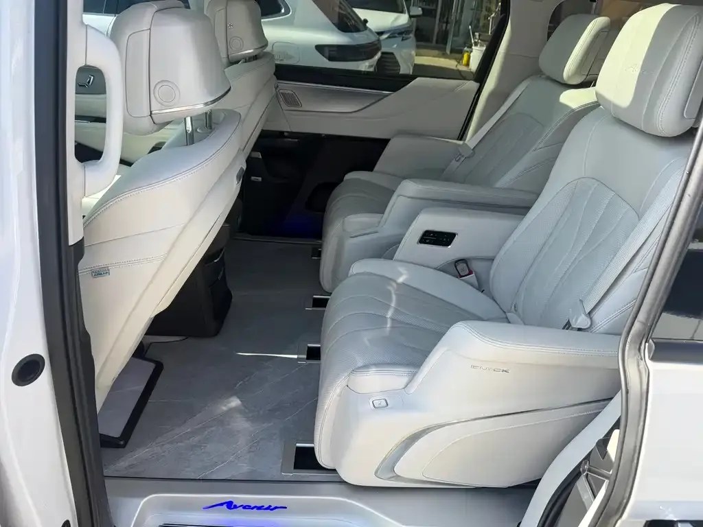 Buick GL8 Hybrid 2025 из CN, фото 2