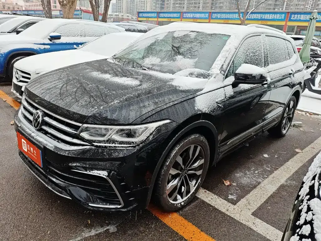 Volkswagen Tiguan L 2022 из CN, фото 1