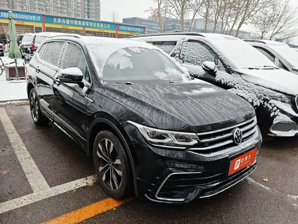 Volkswagen Tiguan L 2022 из CN, фото 4