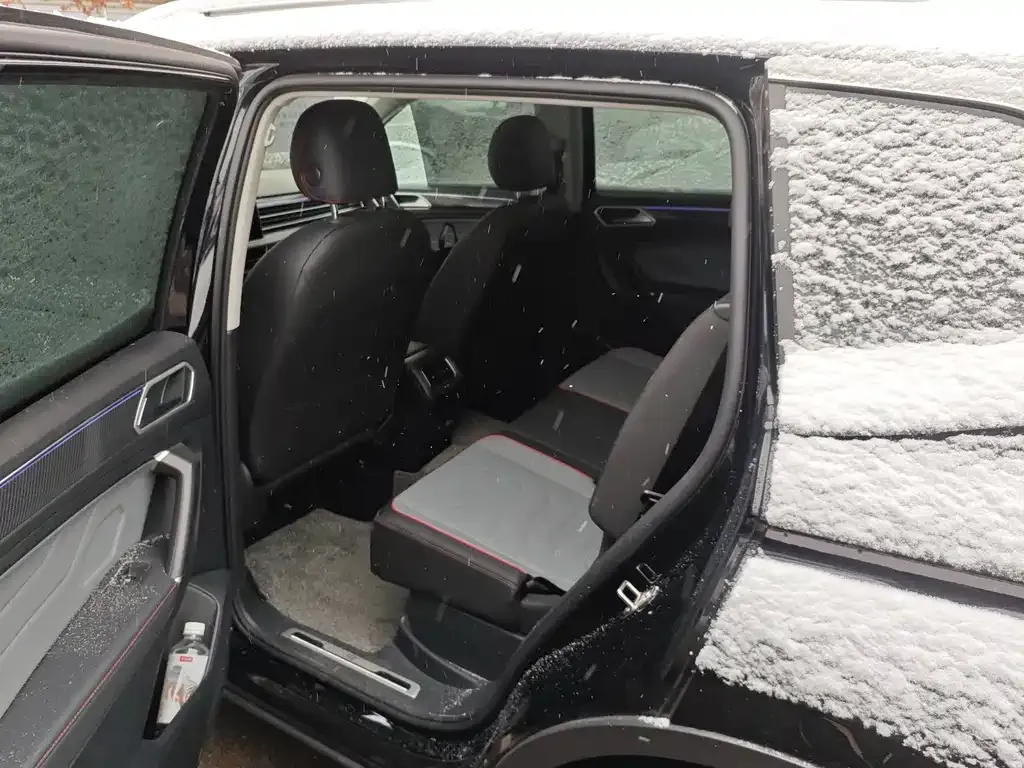 Volkswagen Tiguan L 2022 из CN, фото 8