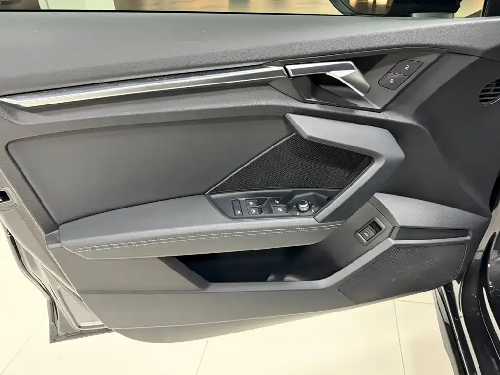 Audi A3 2022 из CN, фото 6