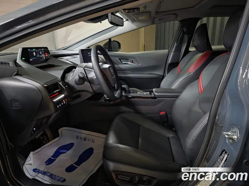 Toyota Prius 2024 из KR, фото 3