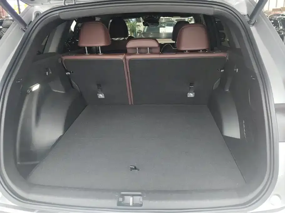 Geely Xingyue L 2023 из CN, фото 3