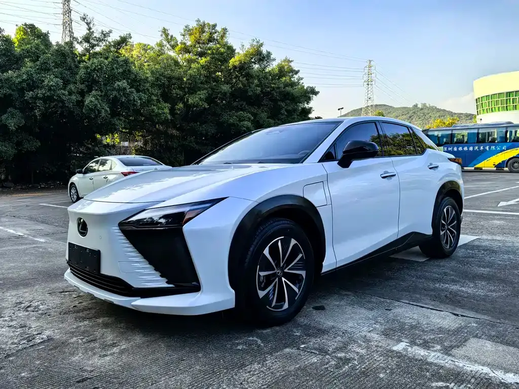 Lexus RZ 2023 из CN, фото 1