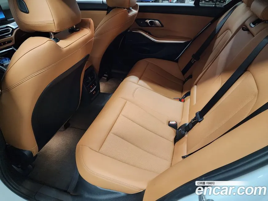 BMW 3-Series 2024 из KR, фото 8