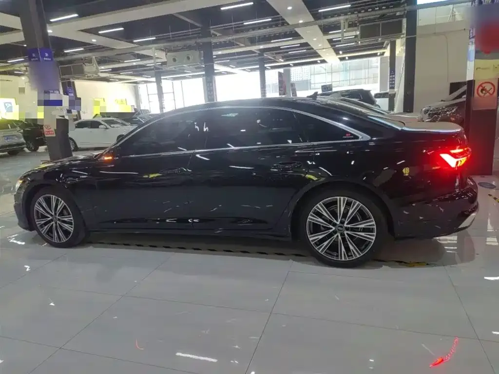 Audi A6L 2024 из CN, фото 4
