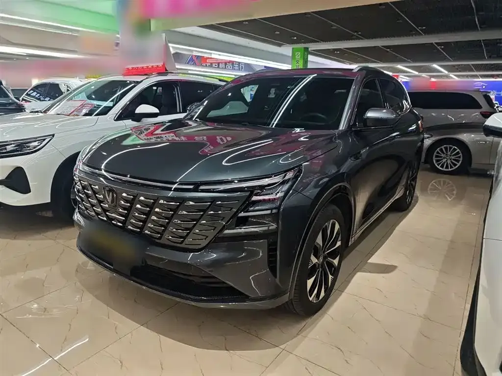 Changan CS75PLUS — фото 1