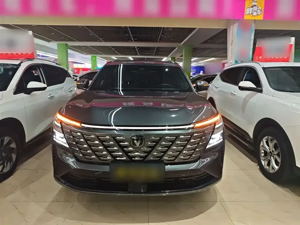 Changan CS75PLUS — фото 3