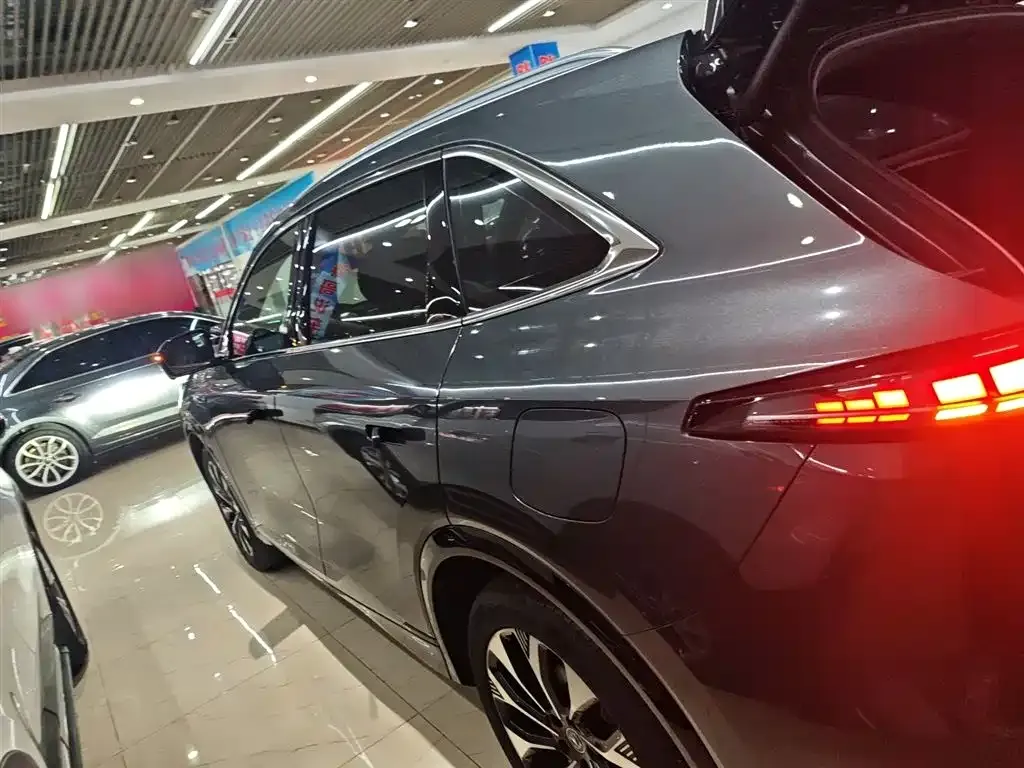 Changan CS75PLUS — фото 4
