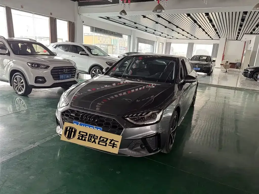 Audi A4L 2021 из CN, фото 1