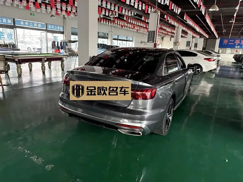 Audi A4L 2021 из CN, фото 4