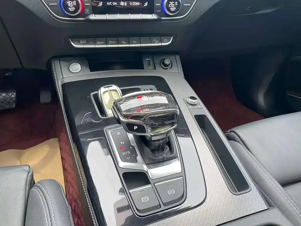 Audi Q5L 2023 из CN, фото 6