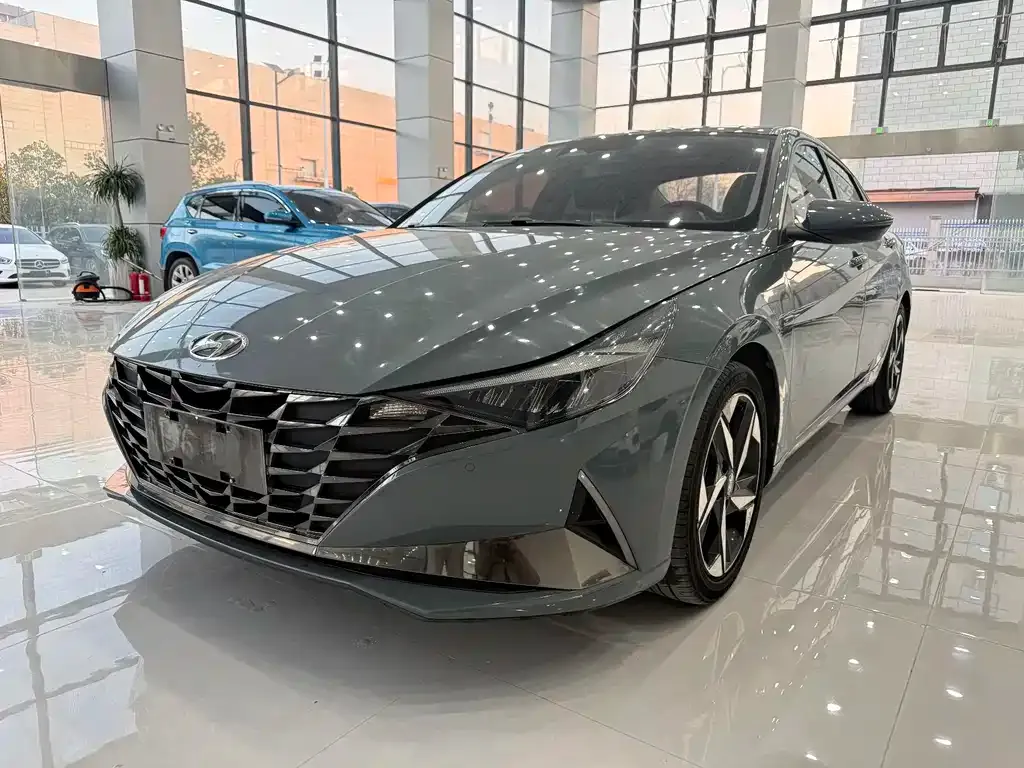 Hyundai Elantra 2022 из CN, фото 1