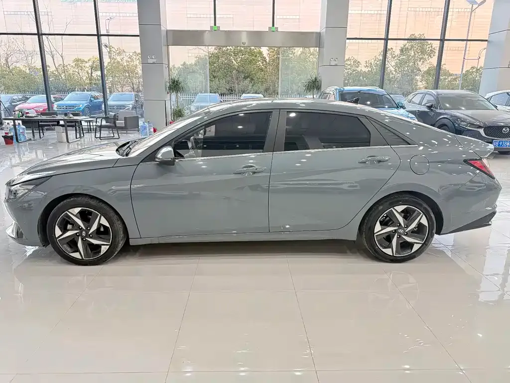 Hyundai Elantra 2022 из CN, фото 5