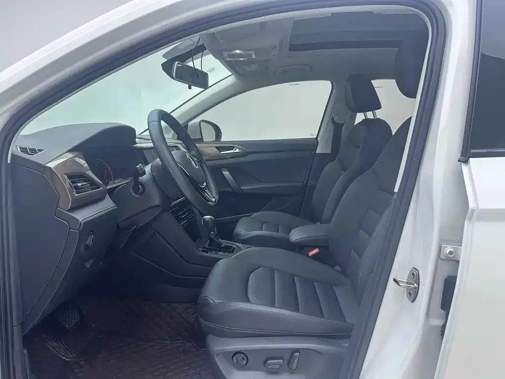 Volkswagen Tharu 2021 из CN, фото 5