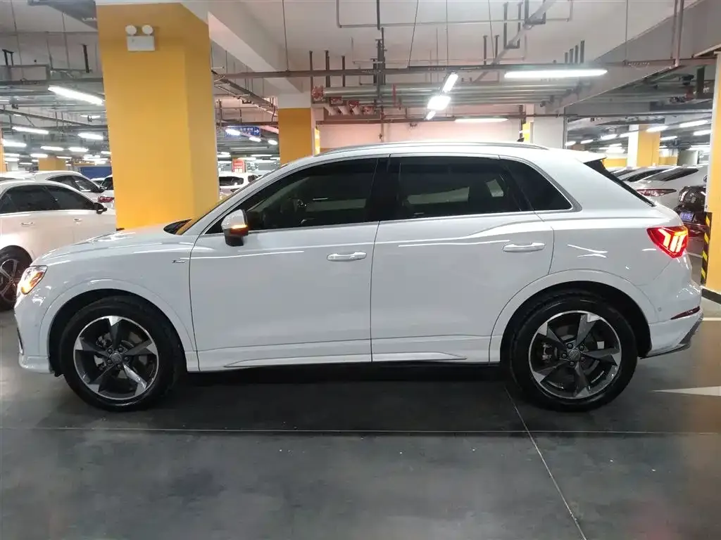 Audi Q3 2021 из CN, фото 5